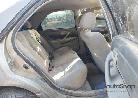 2000 Toyota Camry Le from USA, damaged, VIN JT2BG22K8Y0411570